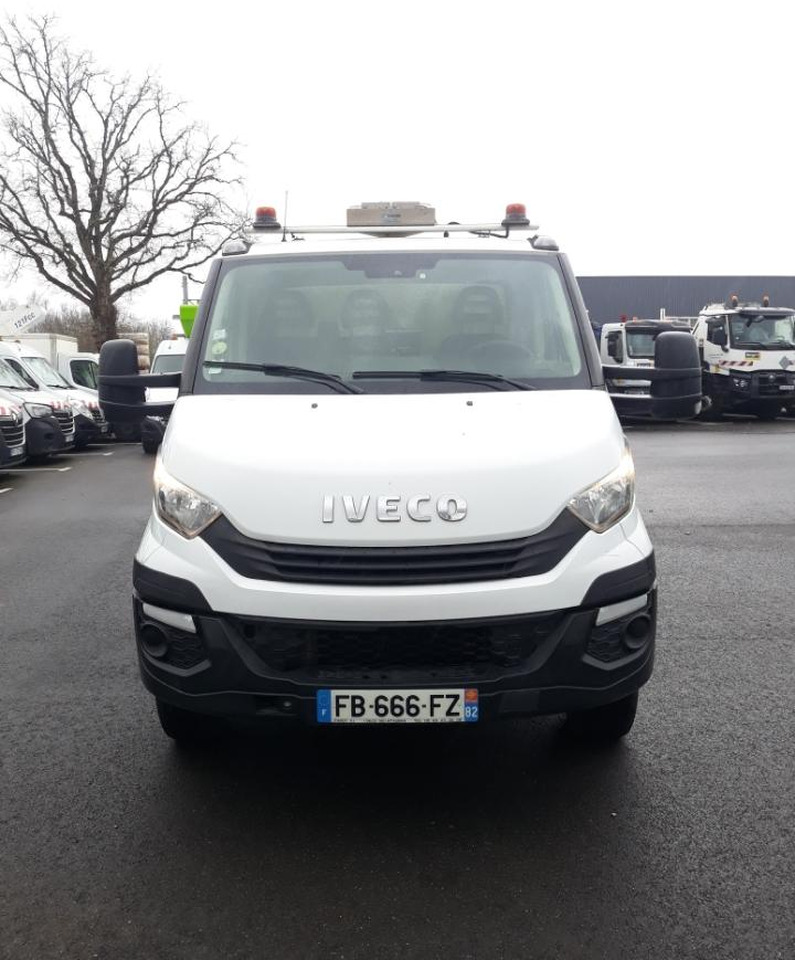 Iveco Daily 70C18 tribenne + coffre - Camion benne: photos 2 Iveco Daily 70C18 tribenne + coffre - Camion benne: photos 2