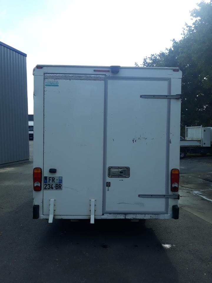 Renault Master 145.35 PC Caisse Blanchisserie - Fourgon grand volume: photos 5 Renault Master 145.35 PC Caisse Blanchisserie - Fourgon grand volume: photos 5