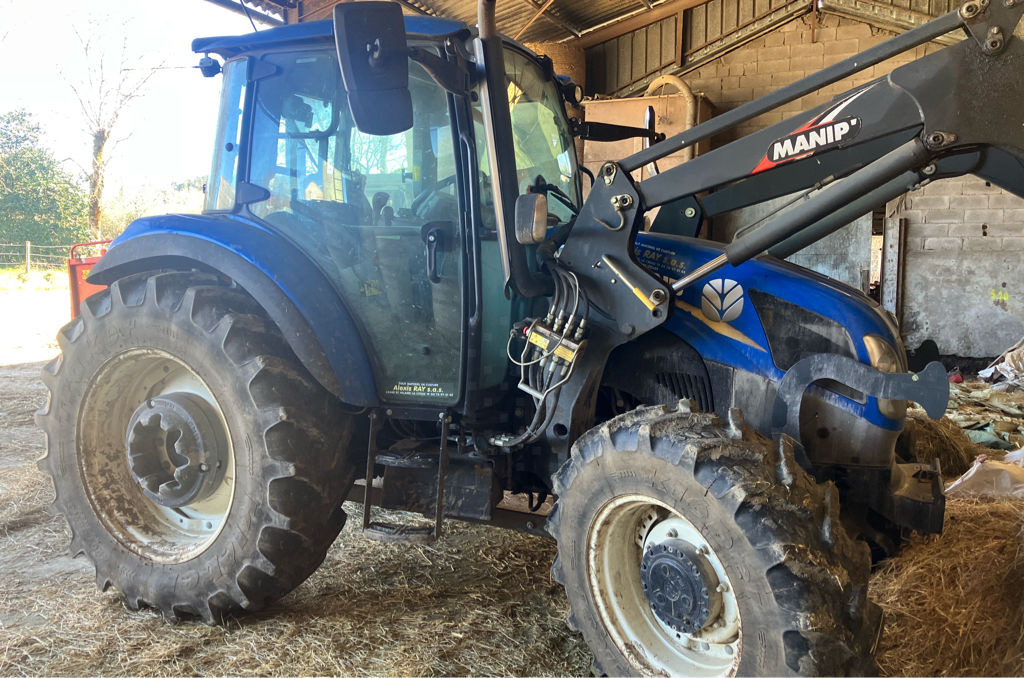 New Holland T5.95 - Tracteur agricole: photos 1 New Holland T5.95 - Tracteur agricole: photos 1