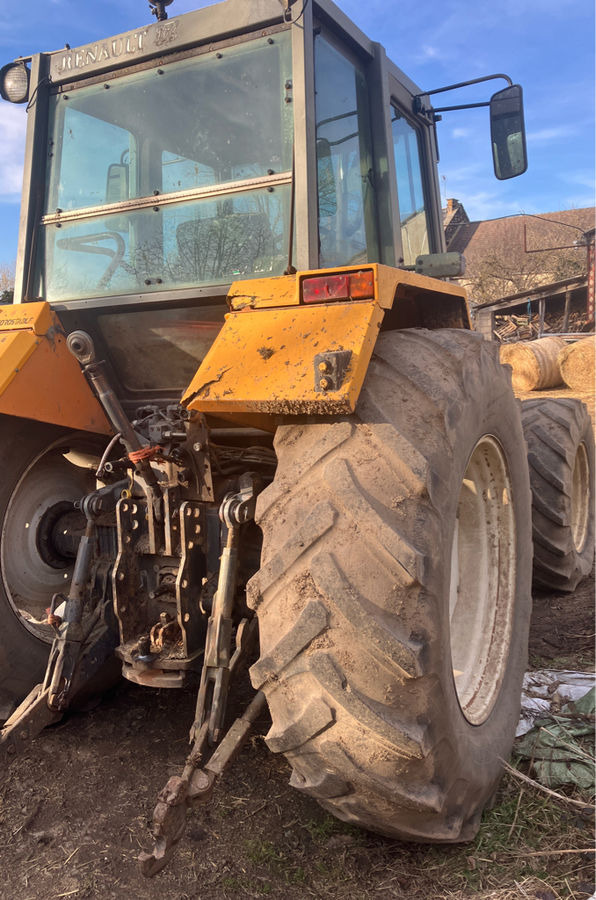Renault 155-54 TZ - Tracteur agricole: photos 2 Renault 155-54 TZ - Tracteur agricole: photos 2
