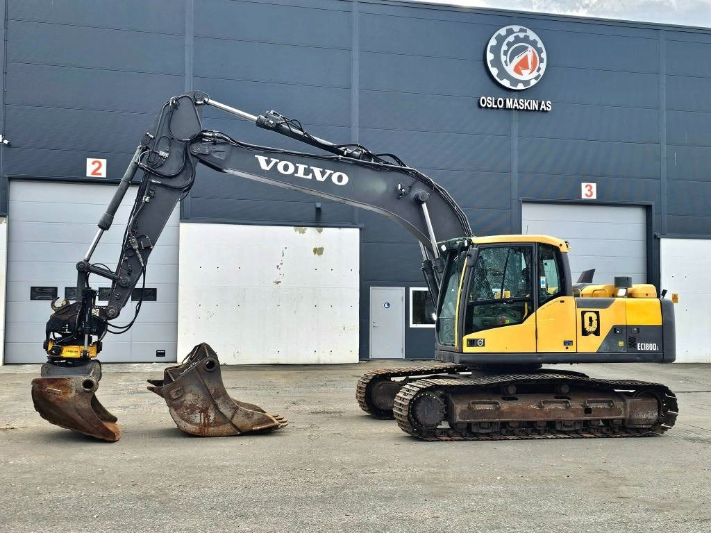 Volvo EC 180 C L - Pelle sur chenille: photos 2 Volvo EC 180 C L - Pelle sur chenille: photos 2