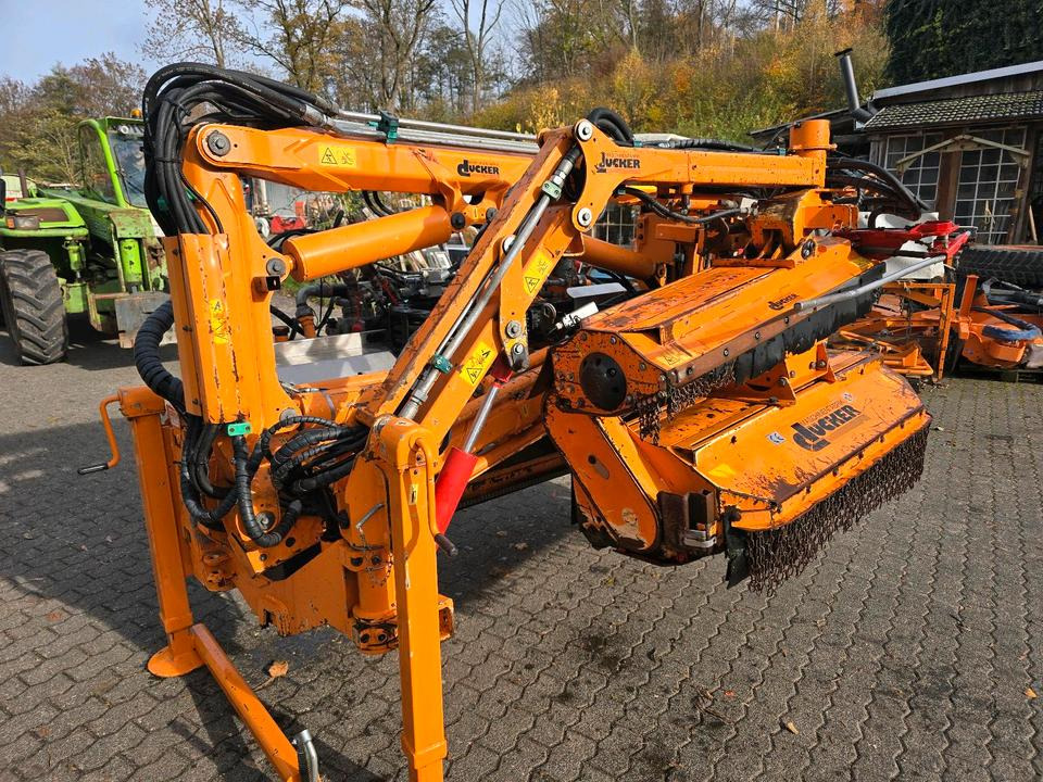 Dücker DUA 800 RSM 13 Böschungsmäher Böschungsmulcher Mähausleger Bankettmäher für Unimog 405/10 405/12 700 600 Mulag Una MHU FME - Epareuse: photos 5 Dücker DUA 800 RSM 13 Böschungsmäher Böschungsmulcher Mähausleger Bankettmäher für Unimog 405/10 405/12 700 600 Mulag Una MHU FME - Epareuse: photos 5
