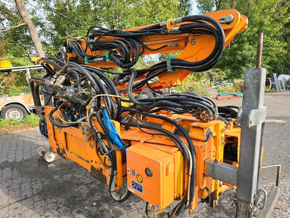 Mulag MFK 600 Mähausleger mit Randstreifenmäher MRF 350 Böschungsmäher Böschungsmulcher Hangmäher MKM 700 FME 600 500 - Epareuse: photos 5 Mulag MFK 600 Mähausleger mit Randstreifenmäher MRF 350 Böschungsmäher Böschungsmulcher Hangmäher MKM 700 FME 600 500 - Epareuse: photos 5