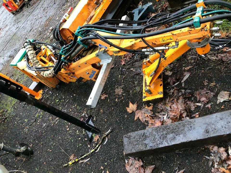 Mulag MRK 300 Randstreifenmäher Böschungsmulcher Mähausleger MKM - Broyeur d'accotement: photos 1 Mulag MRK 300 Randstreifenmäher Böschungsmulcher Mähausleger MKM - Broyeur d'accotement: photos 1