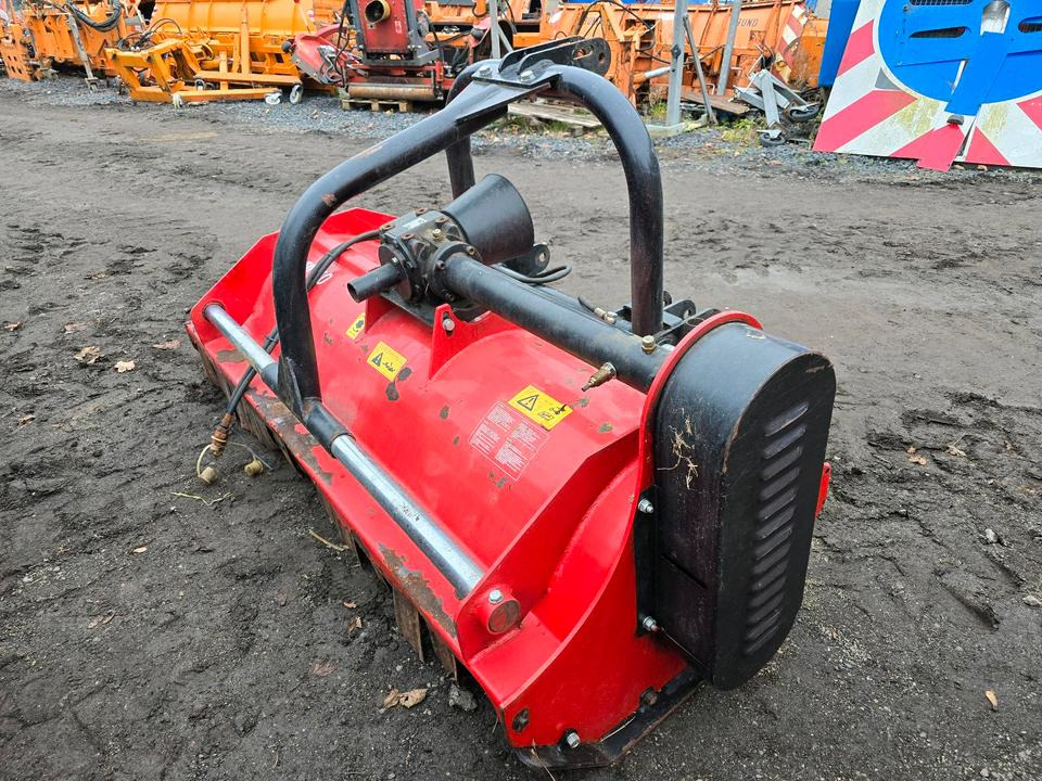 Mulchgerät 160cm Mulchmäher Frontmulchgerät Mulcher Querverschiebung Traktor Kleintraktor Iseki Kubota Seppi - Broyeur/ Épareuse: photos 4 Mulchgerät 160cm Mulchmäher Frontmulchgerät Mulcher Querverschiebung Traktor Kleintraktor Iseki Kubota Seppi - Broyeur/ Épareuse: photos 4