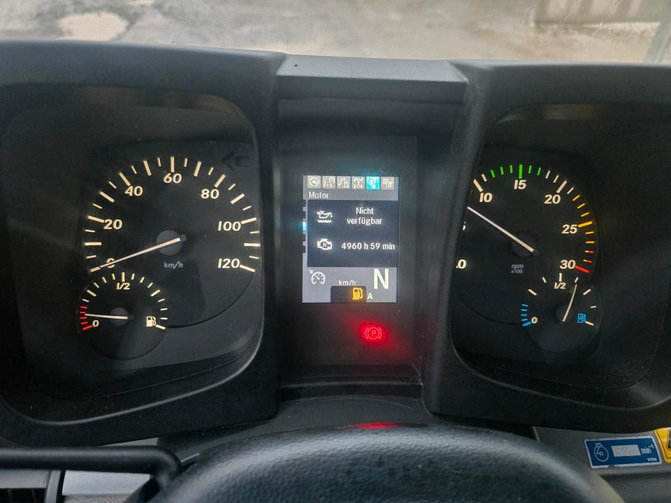 Engin de déneigement Unimog U 430 EAS Easy-Drive Variopilot U527 535 430 427 423 Mercedes-Benz 405 UGE UGN Hydrostat: photos 12 Engin de déneigement Unimog U 430 EAS Easy-Drive Variopilot U527 535 430 427 423 Mercedes-Benz 405 UGE UGN Hydrostat: photos 12