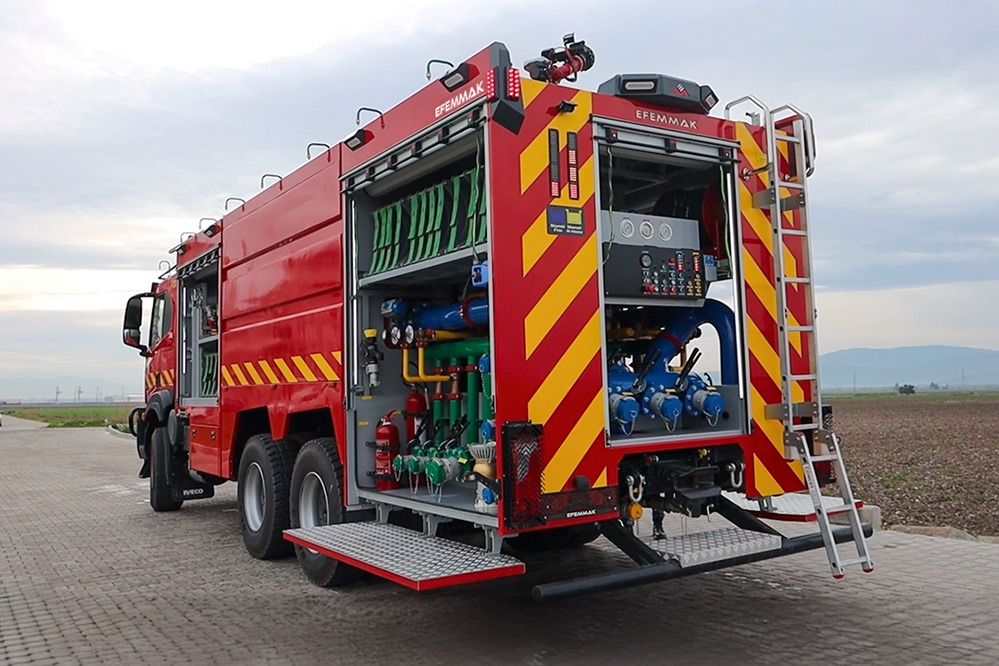 Camion de pompier neuf EFEMMAK Lx-Industrial Fire Vehicle: photos 10