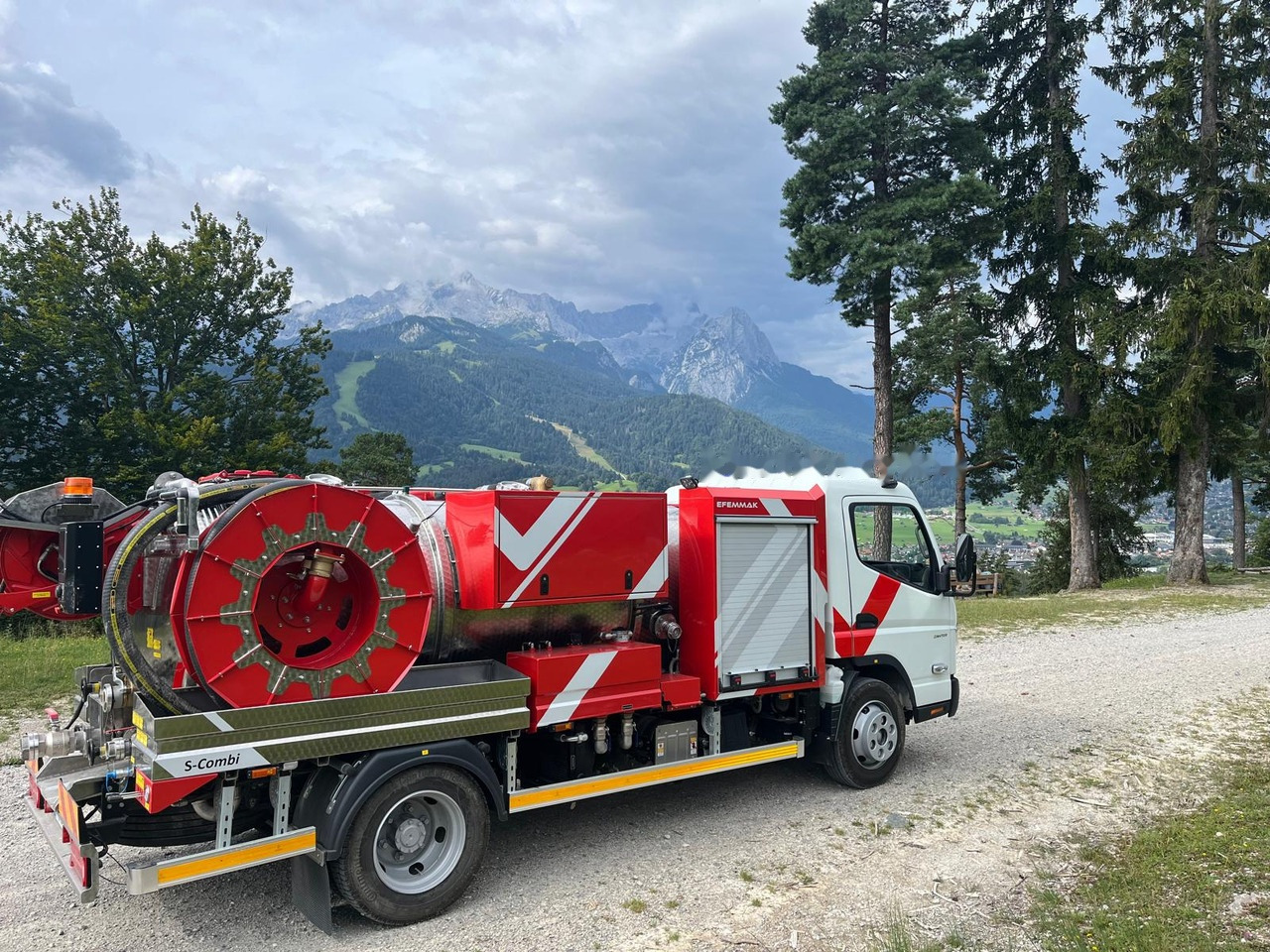 EFEMMAK S-Combi Combined Sewer Jetting And Vacuum Vehicle - Camion hydrocureur: photos 1 EFEMMAK S-Combi Combined Sewer Jetting And Vacuum Vehicle - Camion hydrocureur: photos 1