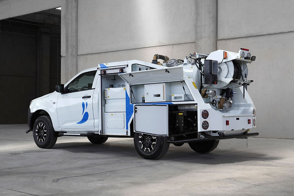 EFEMMAK Xs-Combi Combined Sewer Jetting And Vacuum Vehicle - Camion hydrocureur: photos 4 EFEMMAK Xs-Combi Combined Sewer Jetting And Vacuum Vehicle - Camion hydrocureur: photos 4