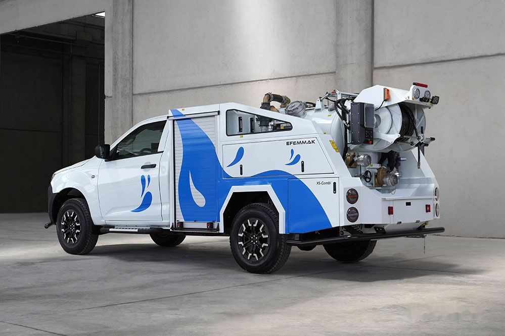 EFEMMAK Xs-Combi Combined Sewer Jetting And Vacuum Vehicle - Camion hydrocureur: photos 2 EFEMMAK Xs-Combi Combined Sewer Jetting And Vacuum Vehicle - Camion hydrocureur: photos 2