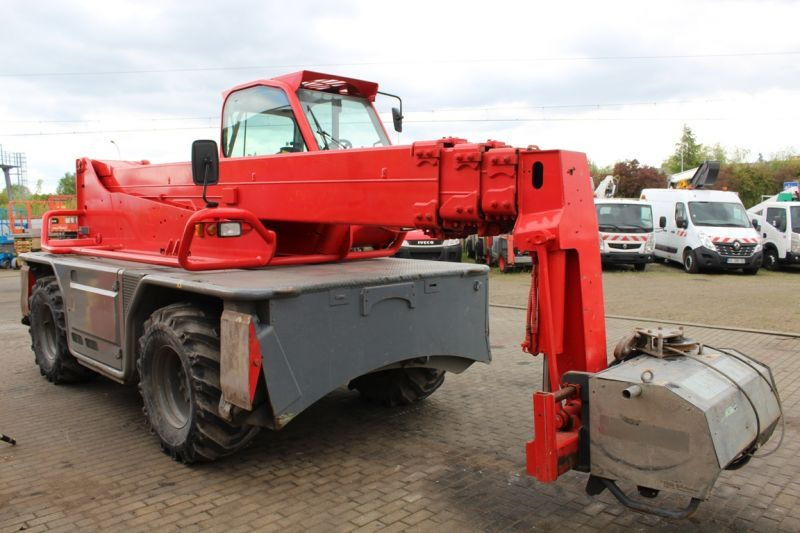 Ładowarka obrotowa 4x4 teleskopowa 21 m Merlo Roto 45.21 - Chariot télescopique: photos 2 Ładowarka obrotowa 4x4 teleskopowa 21 m Merlo Roto 45.21 - Chariot télescopique: photos 2