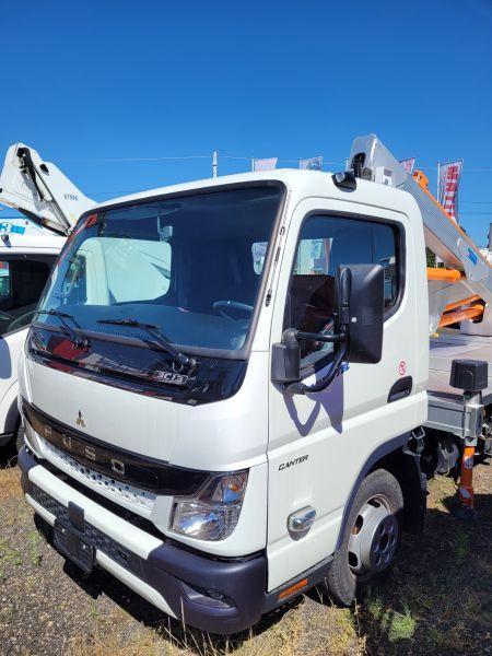 MITSUBISHI Canter Fuso 3C13 podnośnik koszowy 20 m Multitel MXE200 boom lift bucket truck - Camion avec nacelle: photos 1 MITSUBISHI Canter Fuso 3C13 podnośnik koszowy 20 m Multitel MXE200 boom lift bucket truck - Camion avec nacelle: photos 1