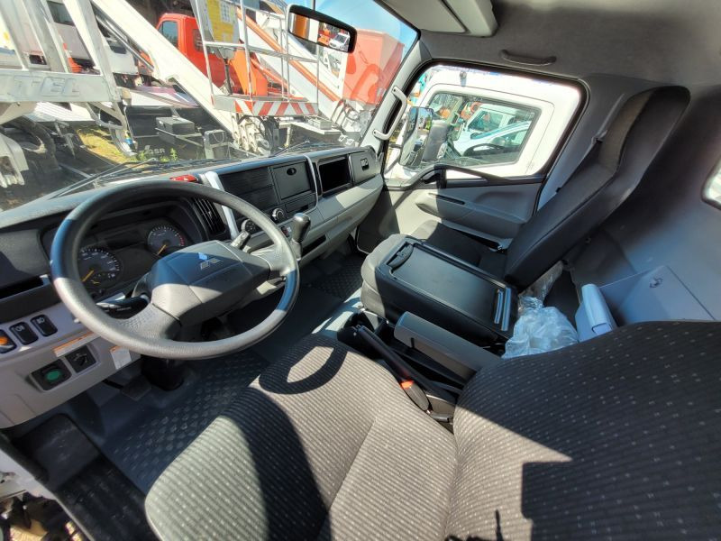 Camion avec nacelle Mitsubishi Canter Fuso 3C13 podnośnik koszowy 20 m Multitel MXE200: photos 13