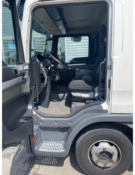 Camion fourgon MAN TGL 12.180 / DHOLLANDIA 1500 KG LAADKLEP / AUTOMAAT /: photos 6 Camion fourgon MAN TGL 12.180 / DHOLLANDIA 1500 KG LAADKLEP / AUTOMAAT /: photos 6