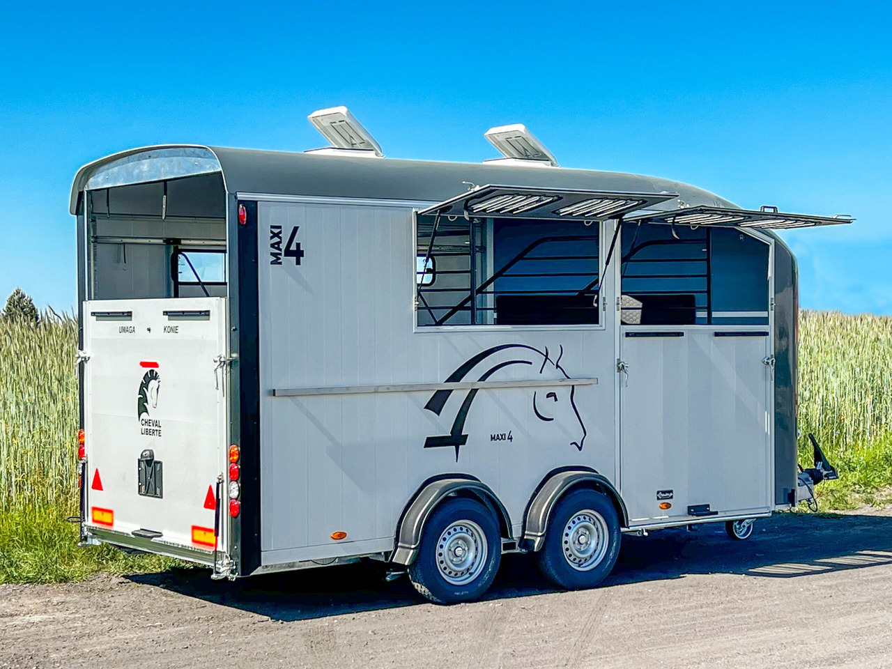 CHEVAL LIBERTÉ MAXI 4 - OPTIMAX - Van chevaux: photos 3 CHEVAL LIBERTÉ MAXI 4 - OPTIMAX - Van chevaux: photos 3