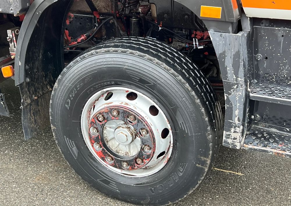 MAN 27-322 MAN 6x4 HDS ATLAS 140 - Camion plateau: photos 4 MAN 27-322 MAN 6x4 HDS ATLAS 140 - Camion plateau: photos 4