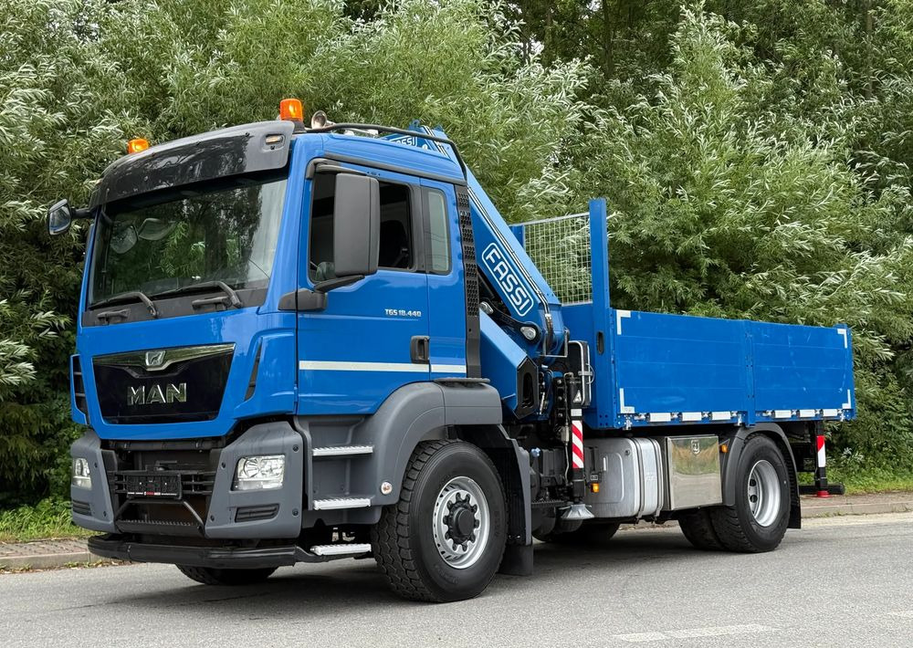MAN * MAN 18.440 TGS * 4x4 * HDS Fassi F215 * Sprowadzony * 95 000 KM ! * Stan Jak Nowy - Camion plateau, Camion grue: photos 3 MAN * MAN 18.440 TGS * 4x4 * HDS Fassi F215 * Sprowadzony * 95 000 KM ! * Stan Jak Nowy - Camion plateau, Camion grue: photos 3