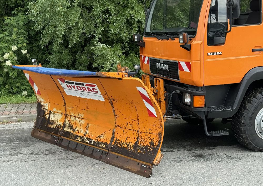 MAN * MAN LE 10.220 *Kiper Wywrotka * 4x4 * Pług Piaskarka * Zimowe Utrzymanie * Sprowadzony * HDS MKG * - Camion benne: photos 5 MAN * MAN LE 10.220 *Kiper Wywrotka * 4x4 * Pług Piaskarka * Zimowe Utrzymanie * Sprowadzony * HDS MKG * - Camion benne: photos 5