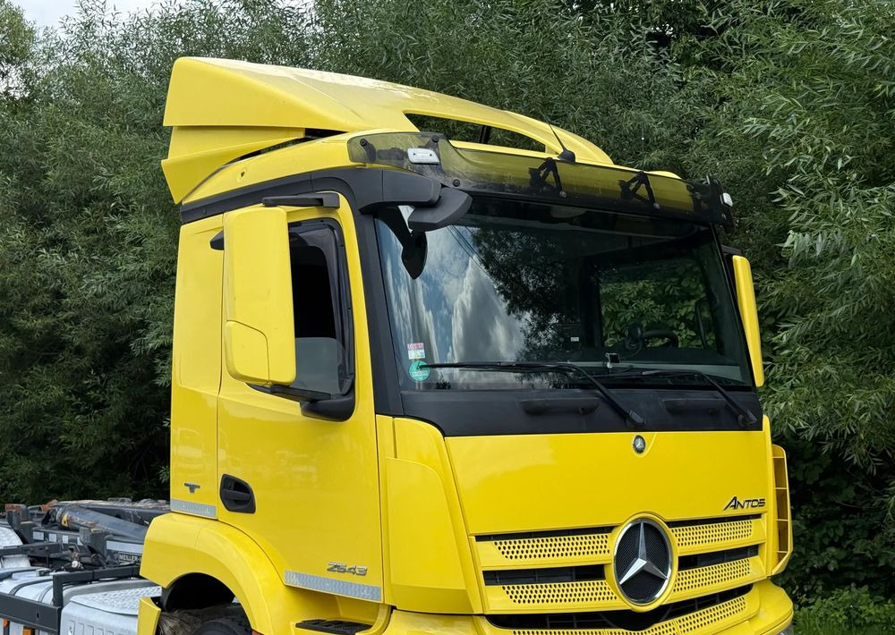 Mercedes-Benz * Hakowiec * Mercedes Antos 2543 * Sprowadzony * Stan Perfekcyjny - Camion ampliroll: photos 4 Mercedes-Benz * Hakowiec * Mercedes Antos 2543 * Sprowadzony * Stan Perfekcyjny - Camion ampliroll: photos 4