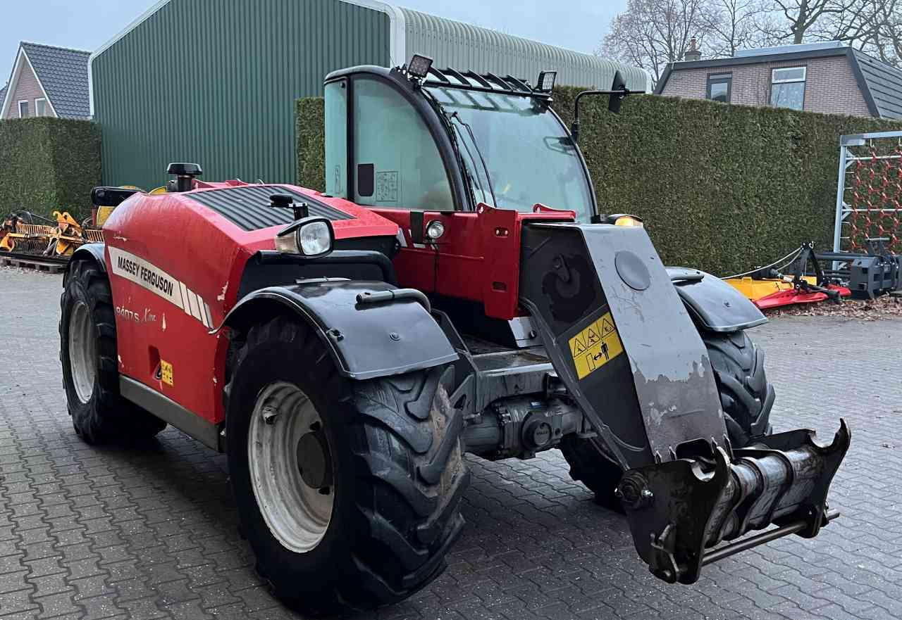 Massey Ferguson 9407S Xtra verreiker - Chariot télescopique: photos 5 Massey Ferguson 9407S Xtra verreiker - Chariot télescopique: photos 5