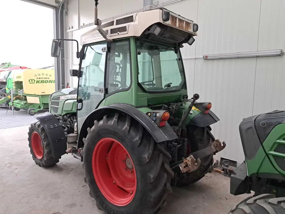 Ciągnik Fendt 208F Vario TMS sadownik - Tracteur agricole: photos 4 Ciągnik Fendt 208F Vario TMS sadownik - Tracteur agricole: photos 4