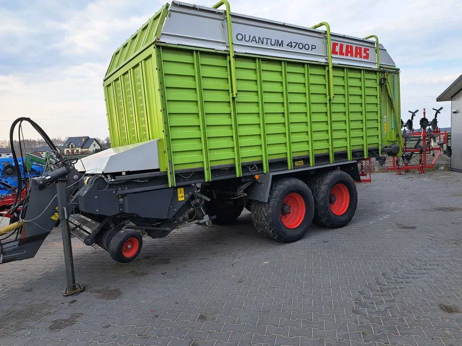 Claas Qantum 4700 P przyczepa samozbierająca - Autochargeuse: photos 1 Claas Qantum 4700 P przyczepa samozbierająca - Autochargeuse: photos 1