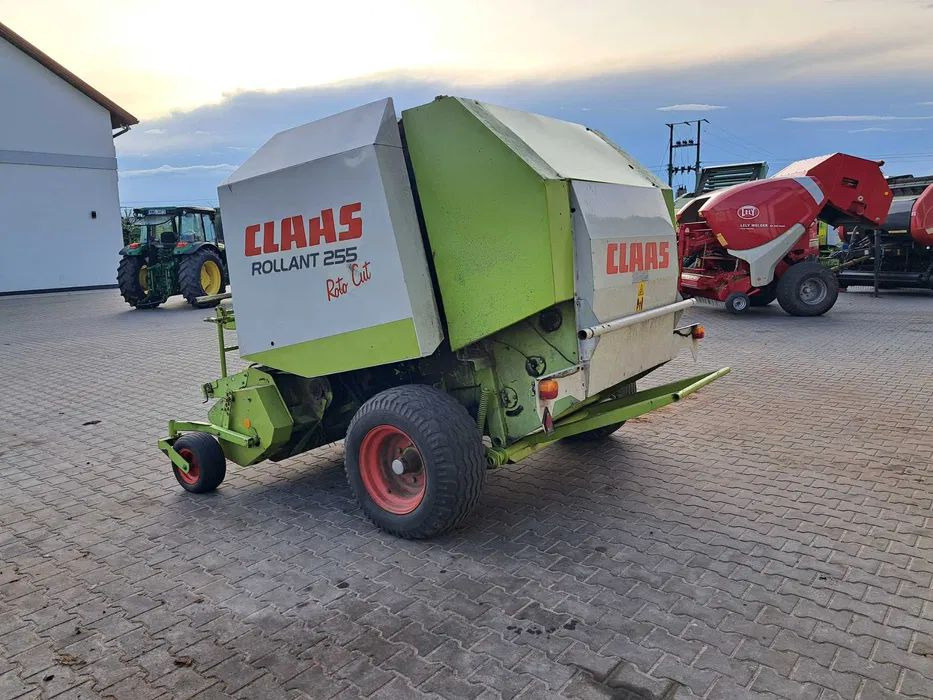 Claas Rollant 255 RC - Presse à balles rondes: photos 4 Claas Rollant 255 RC - Presse à balles rondes: photos 4
