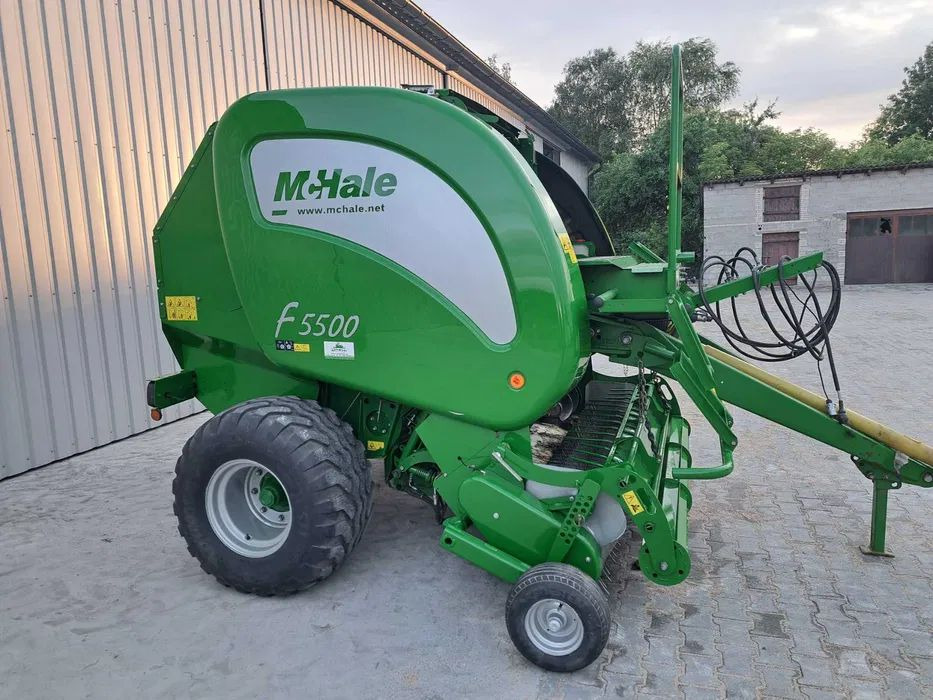 Mchale F5500 - Presse à balles rondes: photos 2 Mchale F5500 - Presse à balles rondes: photos 2