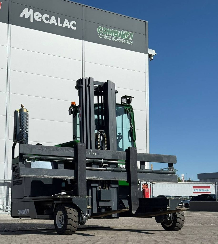 Combilift C 4000 LPG - Chariot multidirectionnel: photos 2 Combilift C 4000 LPG - Chariot multidirectionnel: photos 2