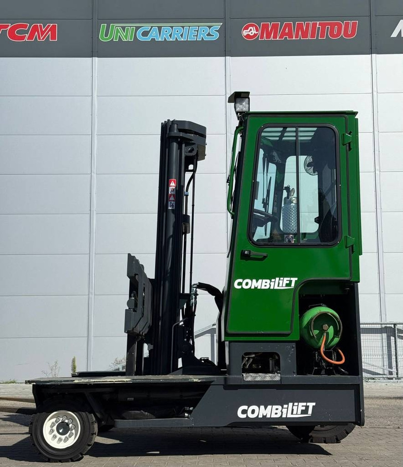 Combilift C 4000 LPG - Chariot multidirectionnel: photos 4 Combilift C 4000 LPG - Chariot multidirectionnel: photos 4