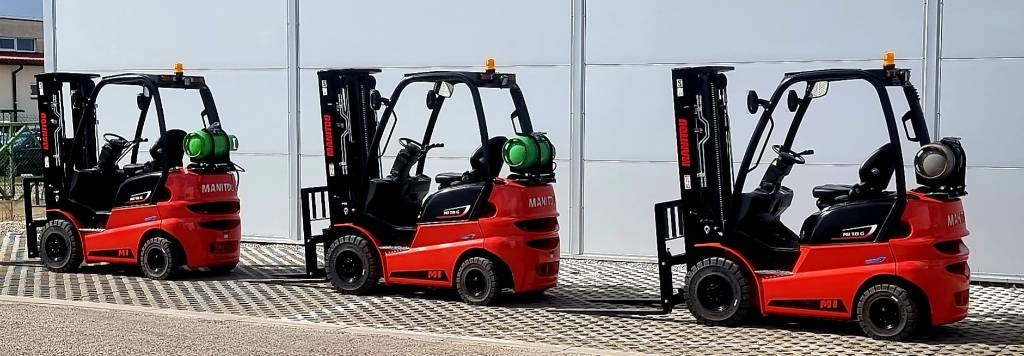 Manitou MI 18 G NEW TRIPLEX 4700mm - Chariot élévateur à gaz: photos 4 Manitou MI 18 G NEW TRIPLEX 4700mm - Chariot élévateur à gaz: photos 4