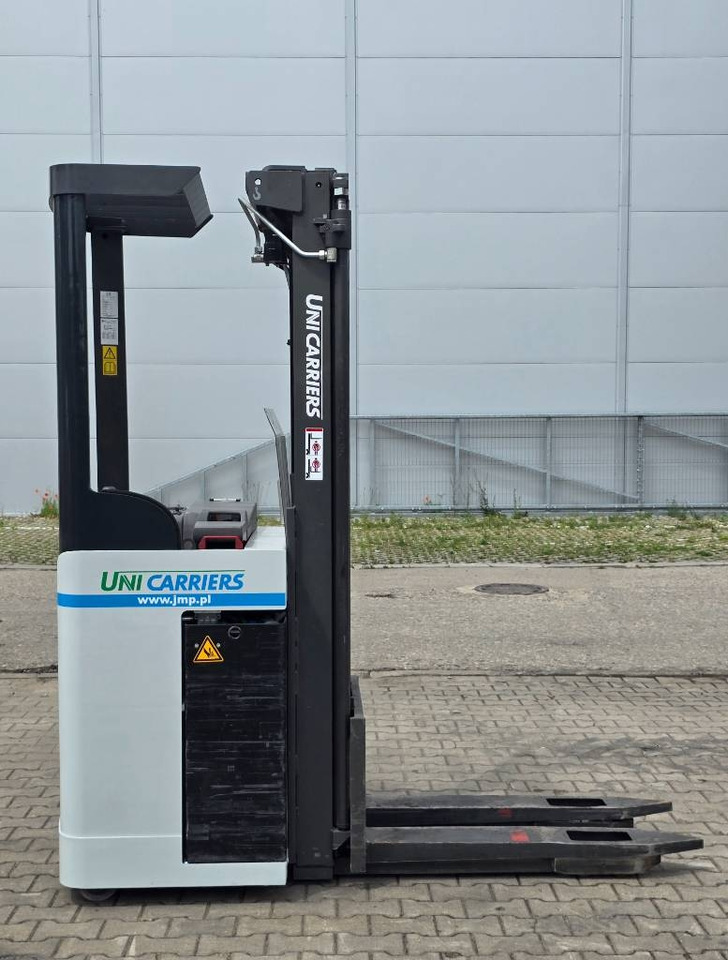 UniCarriers ASN 160 STFV 3600mm - Chariot à mât rétractable: photos 2 UniCarriers ASN 160 STFV 3600mm - Chariot à mât rétractable: photos 2