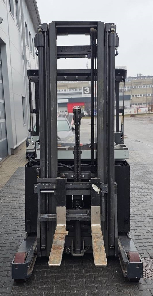 Chariot à mât rétractable UniCarriers UMS 200 DTFVRG630: photos 6