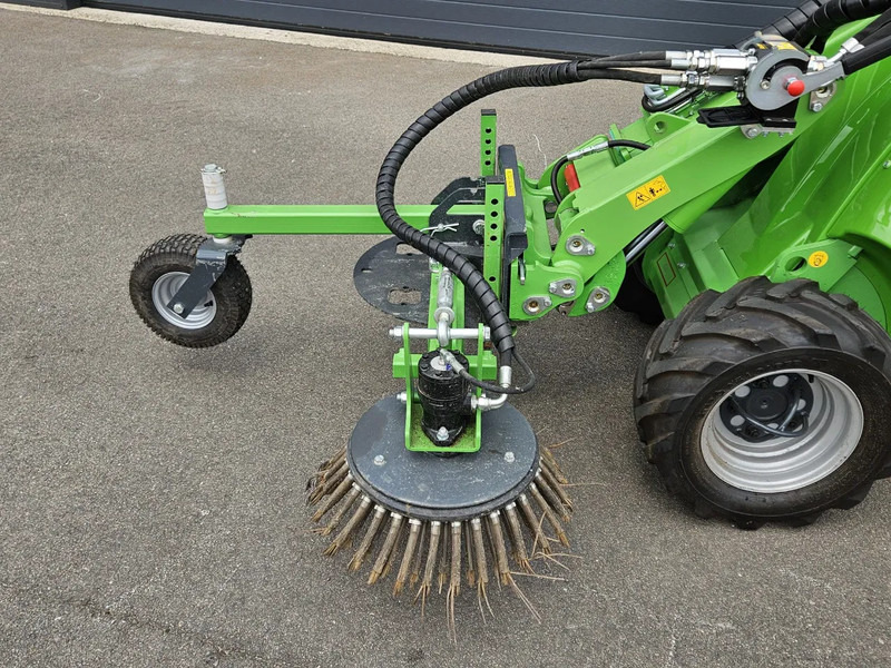 Avant Onkruidborstel 60cm - Accessoire pour Machine agricole: photos 2 Avant Onkruidborstel 60cm - Accessoire pour Machine agricole: photos 2