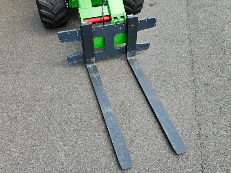 Avant XHD120 CM Palletvork - Accessoire pour Machine agricole: photos 4 Avant XHD120 CM Palletvork - Accessoire pour Machine agricole: photos 4