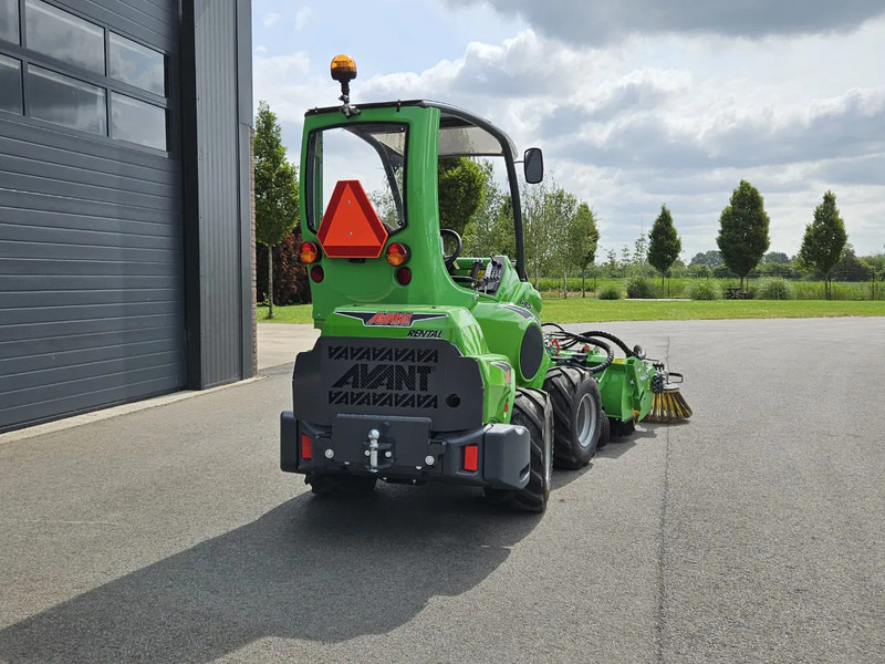 Avant 645i Rental mini-shovel - Chargeuse compacte sur chenilles: photos 5 Avant 645i Rental mini-shovel - Chargeuse compacte sur chenilles: photos 5