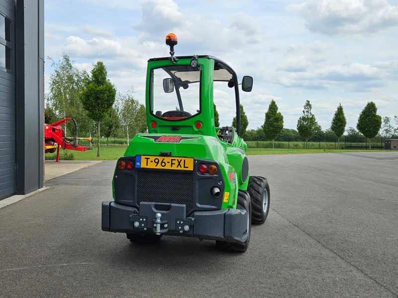 Avant 755i TDL+ mini-shovel - Chargeuse compacte sur chenilles: photos 5 Avant 755i TDL+ mini-shovel - Chargeuse compacte sur chenilles: photos 5