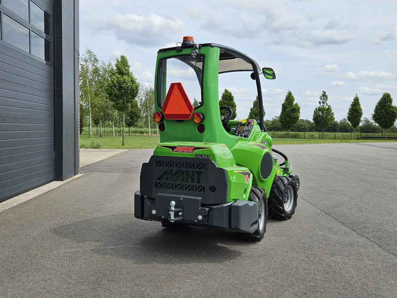 Avant E527 Rental mini-shovel - Chargeuse compacte sur chenilles: photos 4 Avant E527 Rental mini-shovel - Chargeuse compacte sur chenilles: photos 4