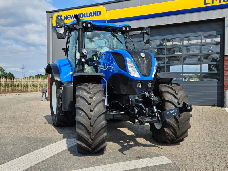 Tracteur agricole New Holland T7.210 Range command 50 km/h: photos 6 Tracteur agricole New Holland T7.210 Range command 50 km/h: photos 6