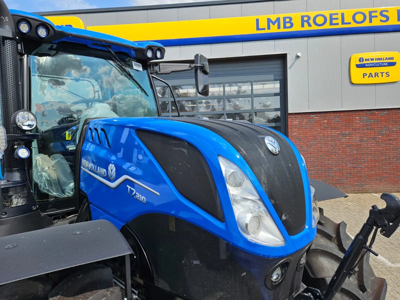 Tracteur agricole New Holland T7.210 Range command 50 km/h: photos 8 Tracteur agricole New Holland T7.210 Range command 50 km/h: photos 8