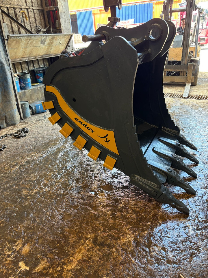 Doosan DX225 - Godet pour pelle pour Pelle: photos 3 Doosan DX225 - Godet pour pelle pour Pelle: photos 3