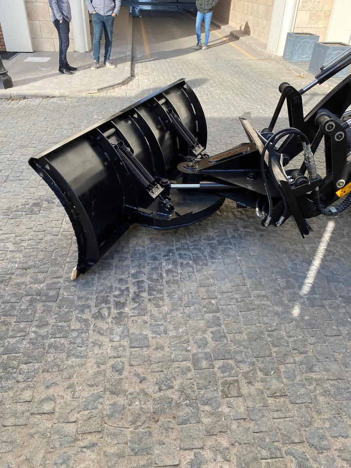 - Lame à neige pour Matériel industriel: photos 2 - Lame à neige pour Matériel industriel: photos 2