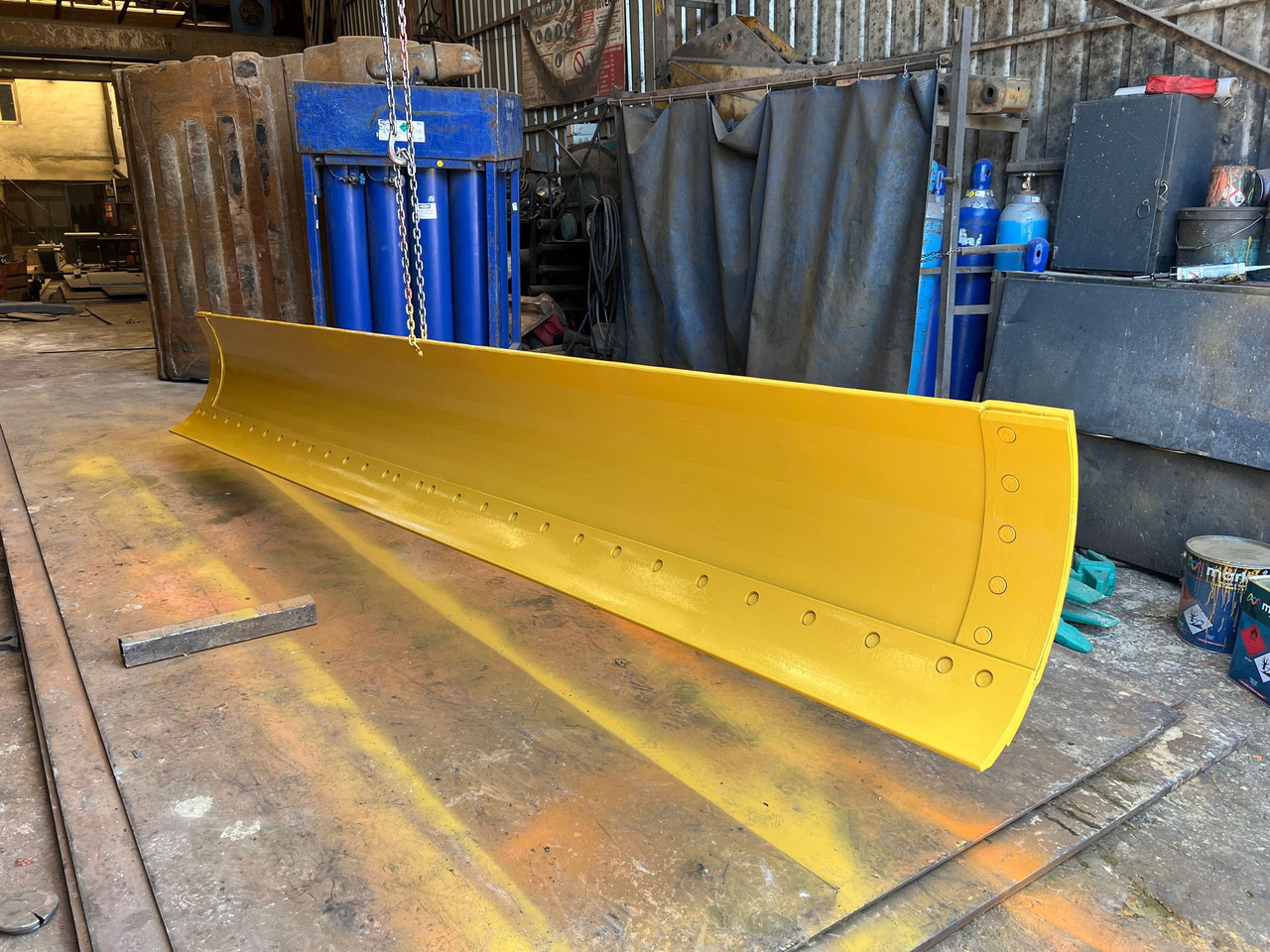 - Lame pour Véhicule de voirie/ Spécial: photos 1 - Lame pour Véhicule de voirie/ Spécial: photos 1