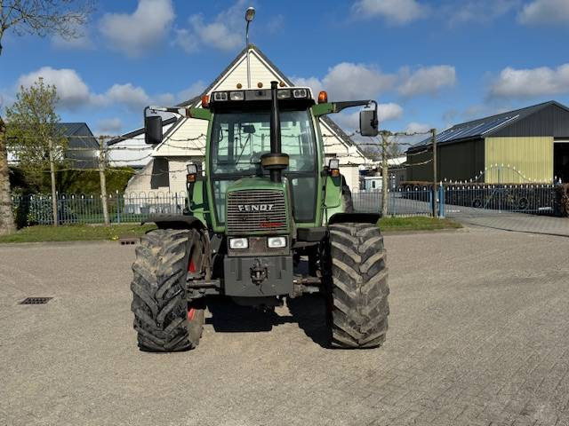 Fendt 308 Holland Farmer, Geveerde vooras, omkeer - Tracteur agricole: photos 5 Fendt 308 Holland Farmer, Geveerde vooras, omkeer - Tracteur agricole: photos 5