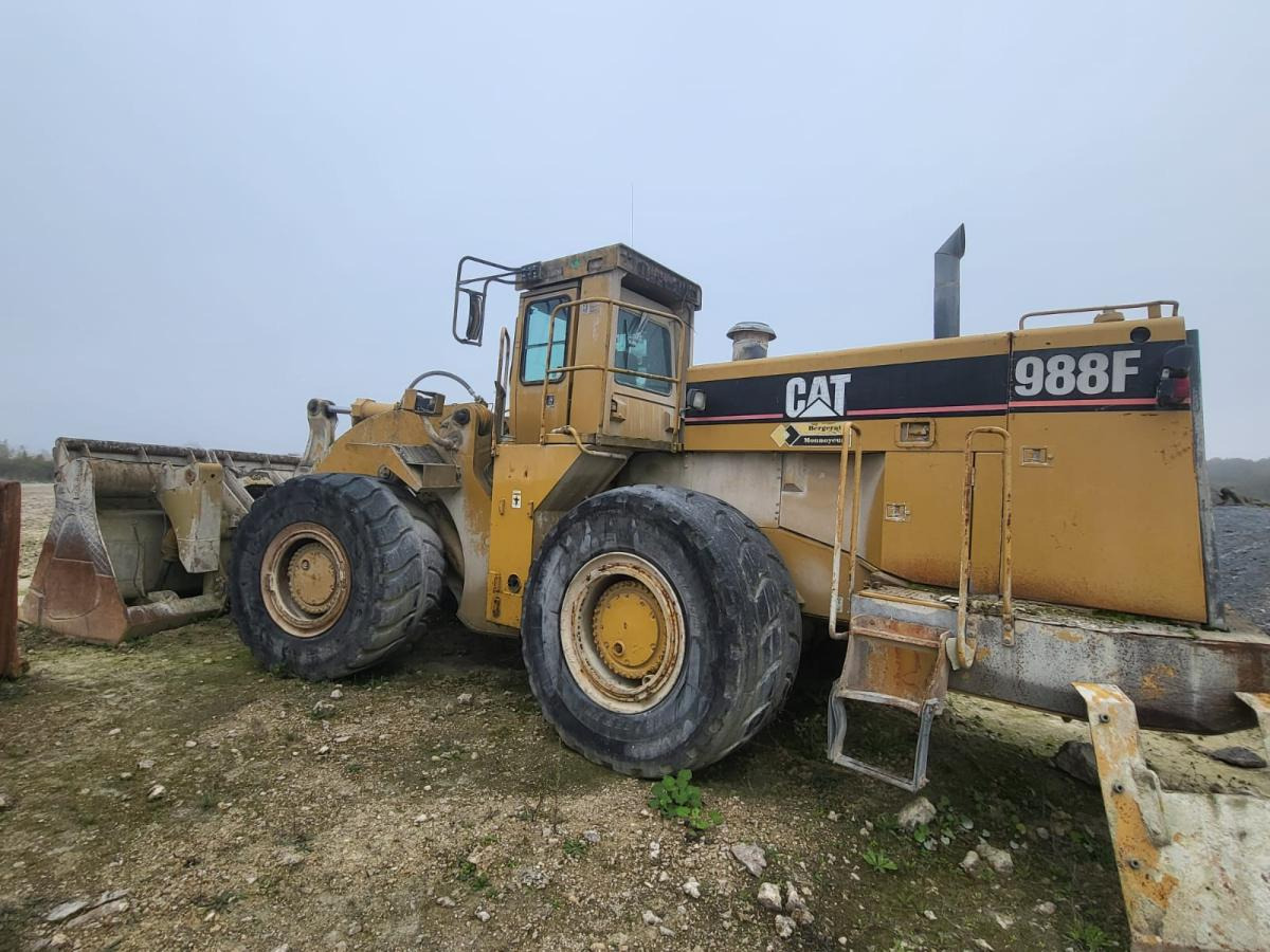 Chargeuse sur pneus Caterpillar 988F: photos 6