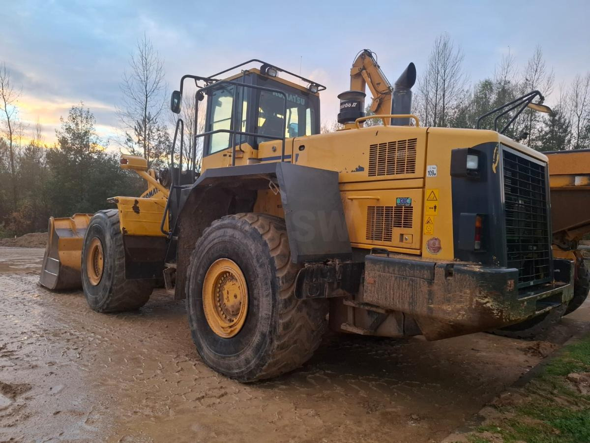 Komatsu WA500-6 - Chargeuse sur pneus: photos 2 Komatsu WA500-6 - Chargeuse sur pneus: photos 2