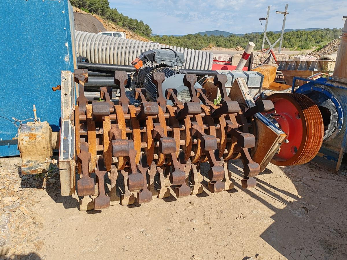 Sandvik GM420-14 - Concasseur à percussion: photos 2 Sandvik GM420-14 - Concasseur à percussion: photos 2