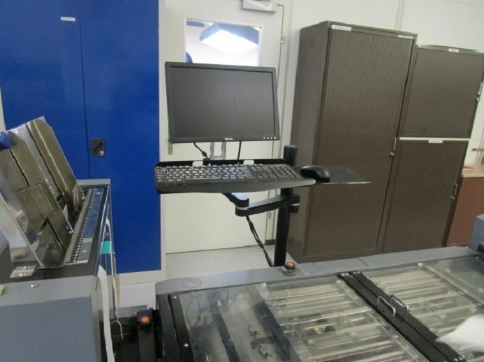 BOOKLET MAKER DUPLO 5000 - Machine d'impression: photos 3 BOOKLET MAKER DUPLO 5000 - Machine d'impression: photos 3