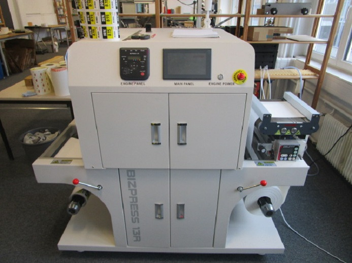 DIGITAL ETIKETTENDRUCKMASCHINE VP320C BIZPRESS 13R en leasing occasion DIGITAL ETIKETTENDRUCKMASCHINE VP320C BIZPRESS 13R: photos 6