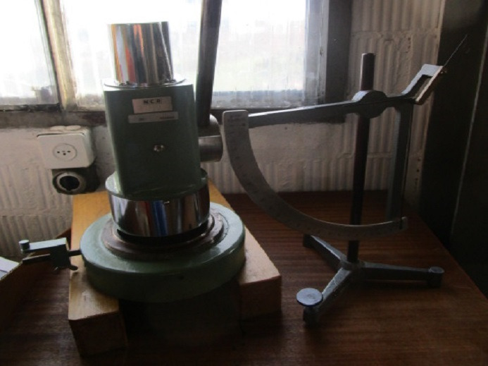 MECHANISCHE PAPIERWAAGE MIT HANDPROBE STANZE en leasing occasion MECHANISCHE PAPIERWAAGE MIT HANDPROBE STANZE: photos 9
